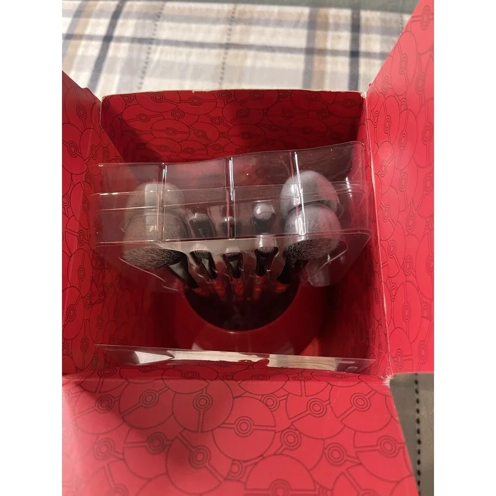 Pokemon Poke Ball Makeup Brush Set Includes 5 Brushes In a Pokémon Brush Holder